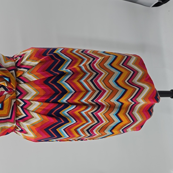 Trina Turk Chevron Beach V-neckline Dress Size 2 - Picture 3 of 8